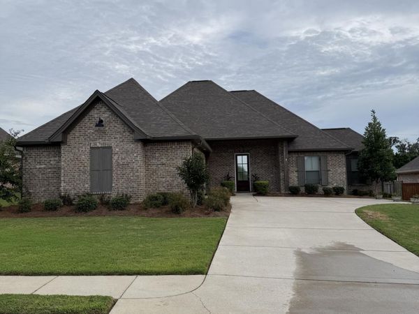 203 Ashbury Cove, Canton, MS 39046