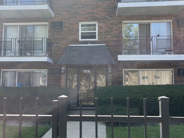 11936 S Ridgeway Street , Unit 3A, Alsip, IL 60803