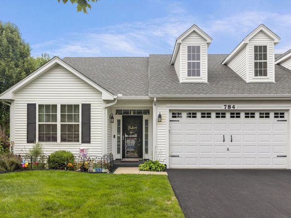 784 Bellevue Circle , Oswego, IL 60543