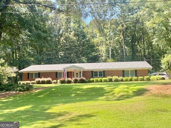 1809 Morgan Cantey Drive, Lanett, AL 36863