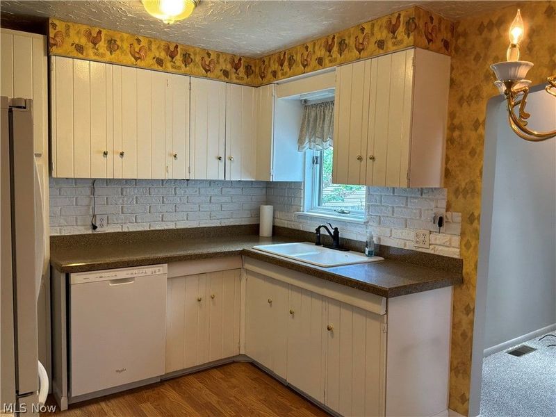 706 North Street, Brooklyn Heights, OH 44131 Photo 5