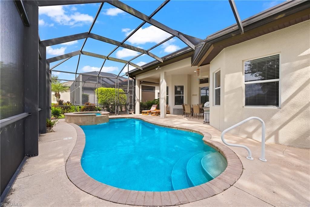 7828 Valencia Ct , Naples, FL 34113 Photo