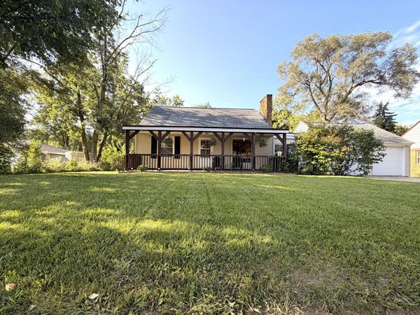1374 36th Street SE, Grand Rapids, MI 49508