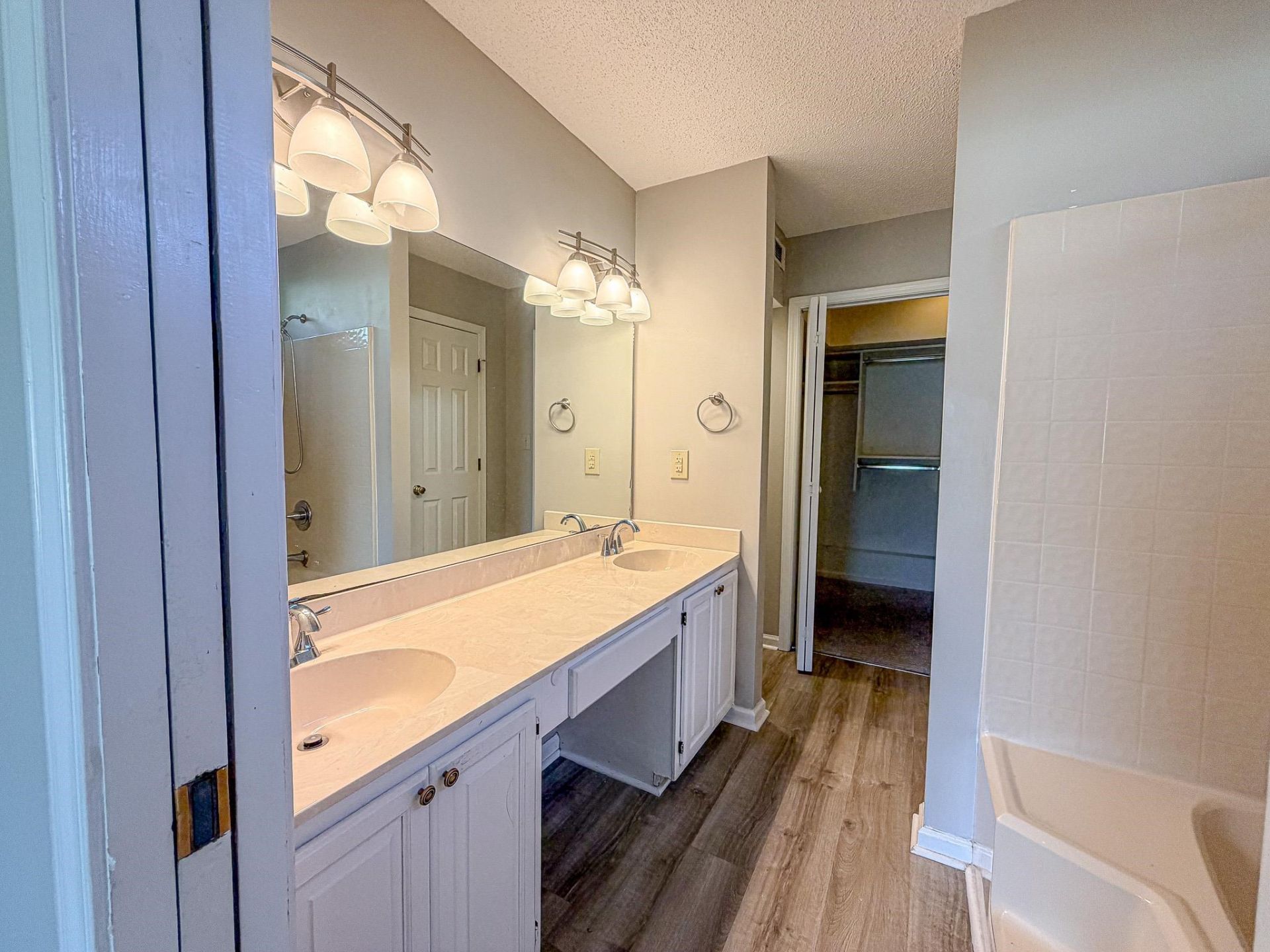 302 Scotts Mill Ct. Photo 21