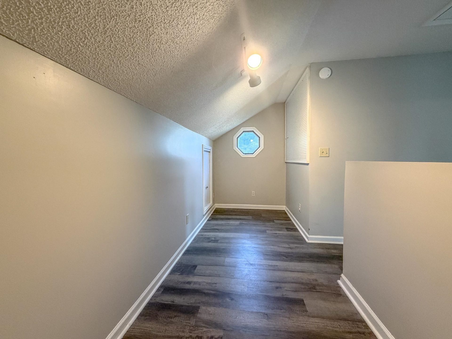 302 Scotts Mill Ct. Photo 38