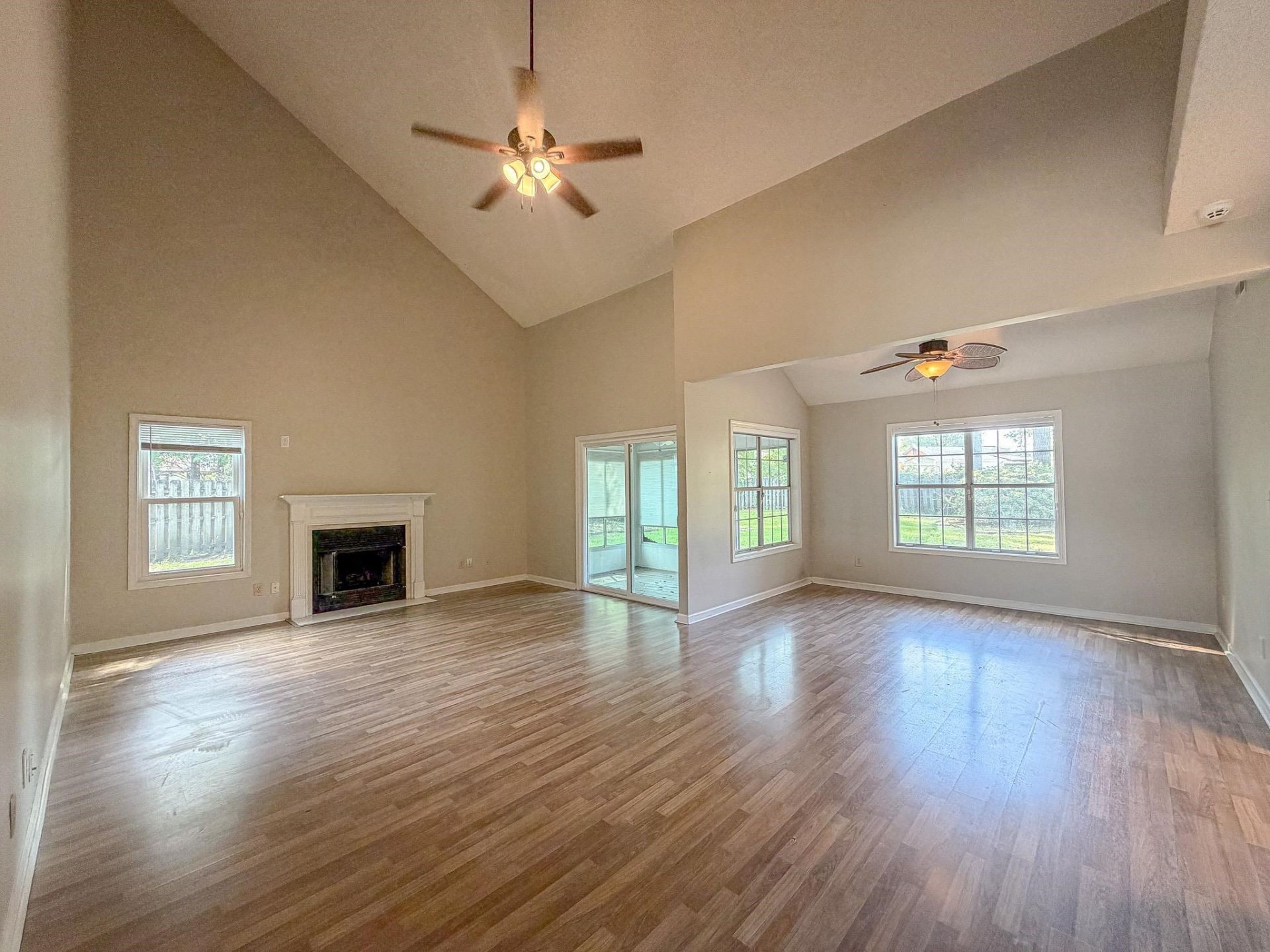 302 Scotts Mill Ct. Photo 4