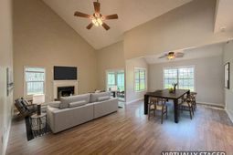 302 Scotts Mill Ct. photo 4