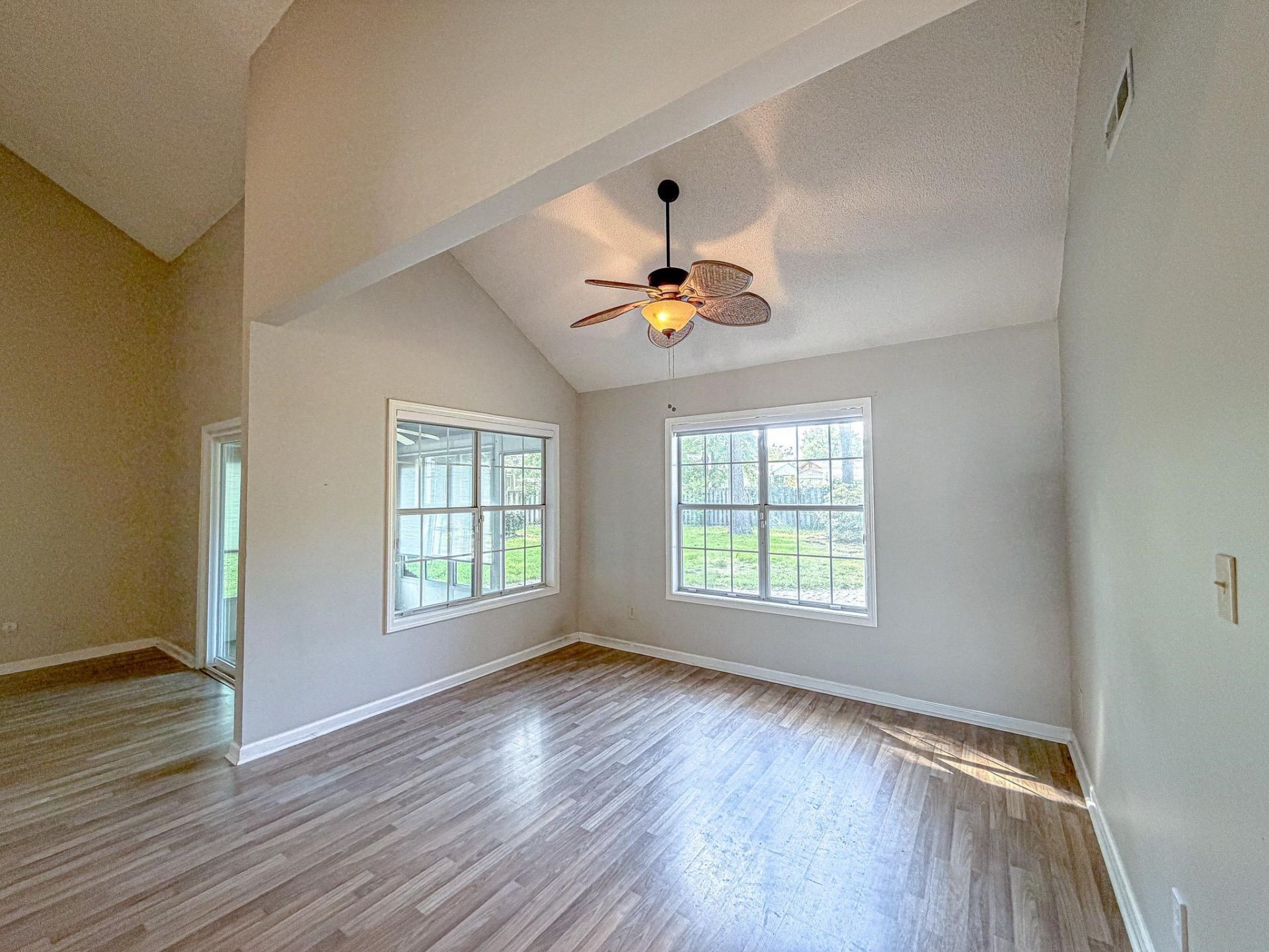302 Scotts Mill Ct. Photo 7