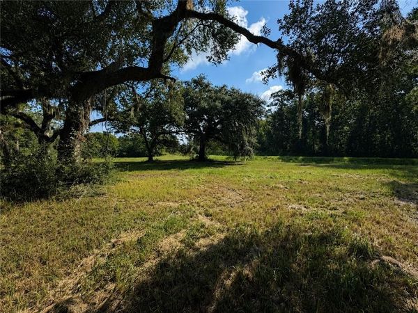 MANDANE Drive , Lacombe, LA 70445