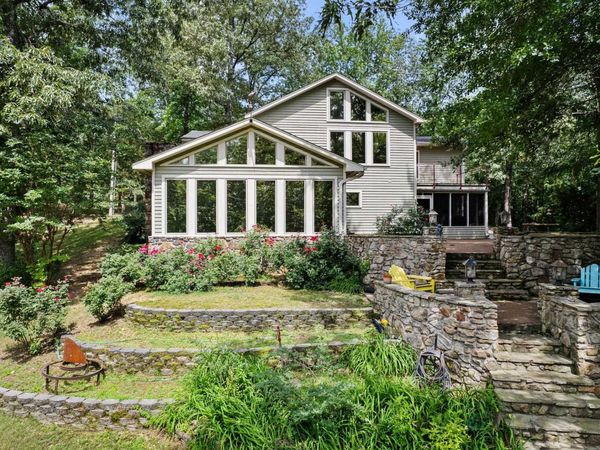 245 Riverview Cr, Cherokee, AL 35616