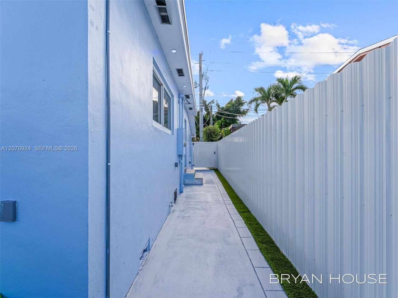 3341 NW 20th St, Miami, FL 33142 Photo