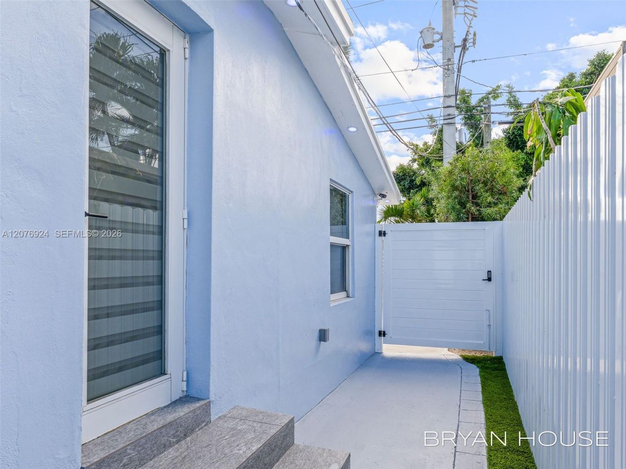 3341 NW 20th St, Miami, FL 33142 Photo