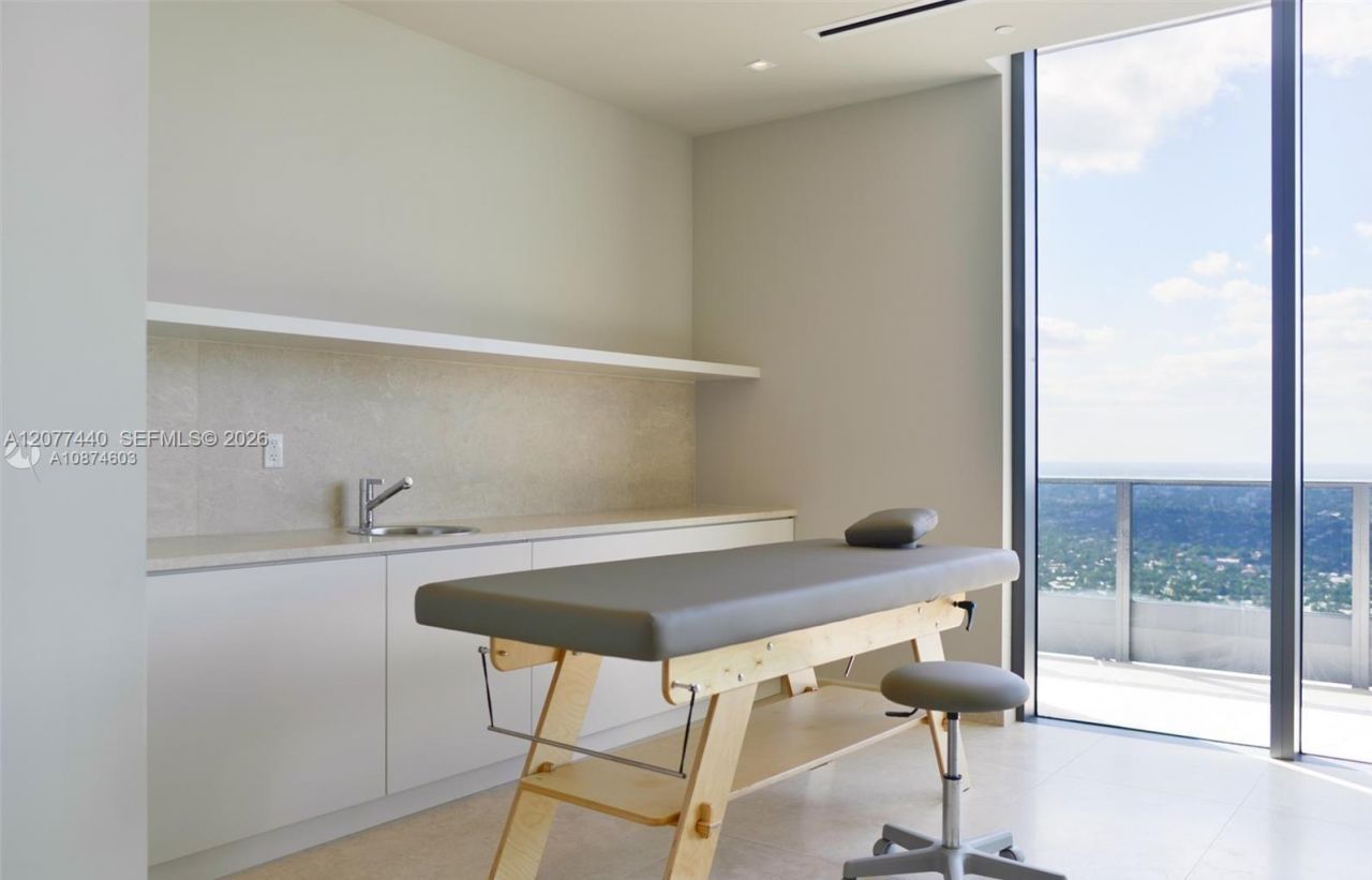 1000 Brickell Plaza , Unit 4506, Miami, FL 33131 Photo
