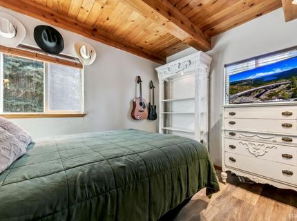 1024 Modoc Way, South Lake Tahoe, CA 96150 Photo
