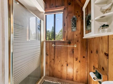 1024 Modoc Way, South Lake Tahoe, CA 96150 Photo