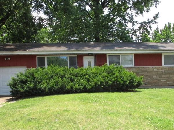 2318 Gardner Drive, St Louis, MO 63136