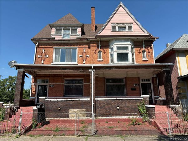 744 W Grand Boulevard , Detroit, Mi 48216