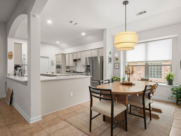 4613 Pyrenees PASS, Bee Cave, TX 78738