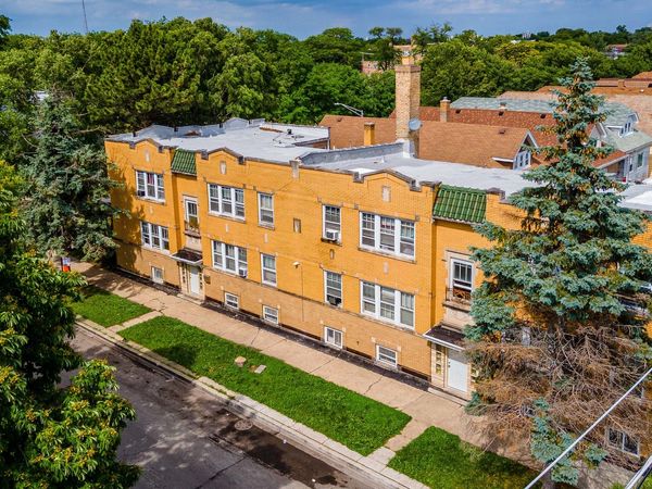 2551 N Lockwood Avenue , Unit B3, Chicago, IL 60639
