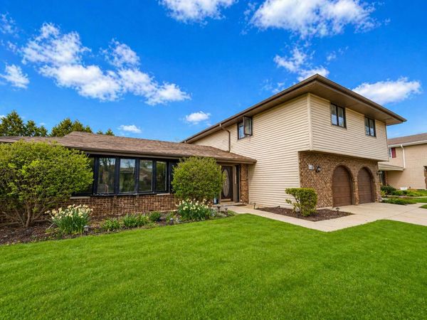 1106 WESTFIELD Lane , Schaumburg, IL 60193