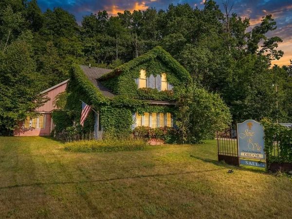 1901 Harbor-Petoskey Road, Petoskey, MI 49740