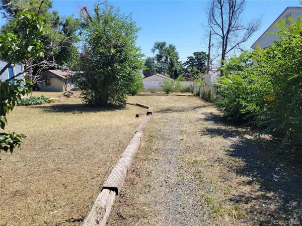 5038 N Lincoln Street , Denver, CO 80216