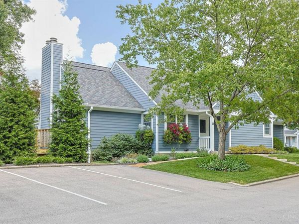 23 Greenhouse Lane, Cincinnati, OH 45209