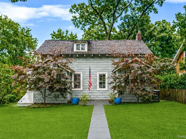 7 Dickerson Avenue , Stony Brook, NY 11790