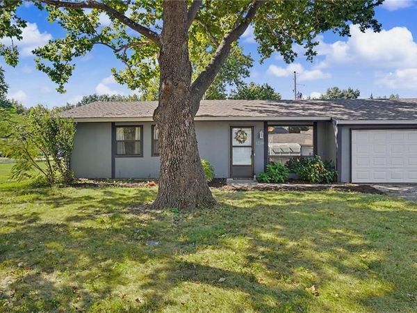 3210 Rainier Drive, Lawrence, KS 66047