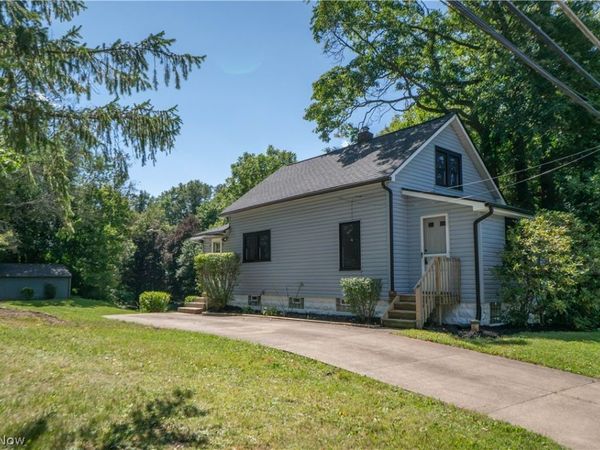 2892 Hayne Road , Akron, OH 44312