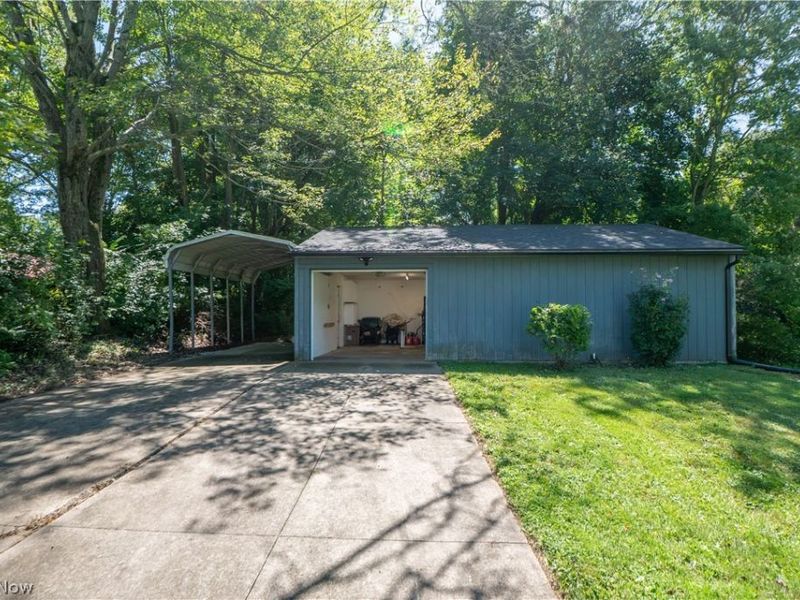 2892 Hayne Road, Akron, OH 44312 Photo 32