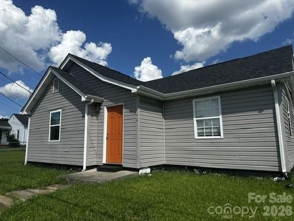 910 Linwood Road , Gastonia, NC 28052