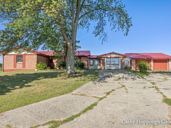 8140 S Sheridan Road, Sheridan, MI 48884