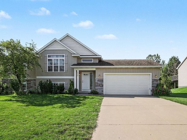 2950 Windy Wood Street SE, Kentwood, MI 49512