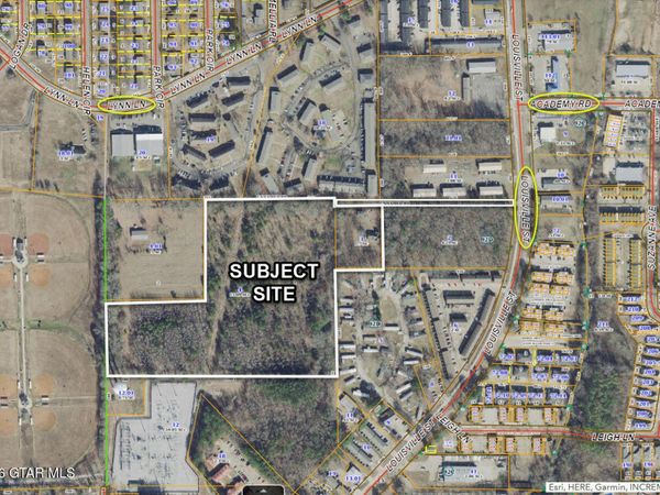 1208 Louisville Street, Starkville, MS 39759