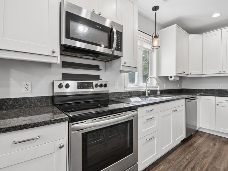 1121 W Washington Street , Baltimore, OH 43105 Photo 10