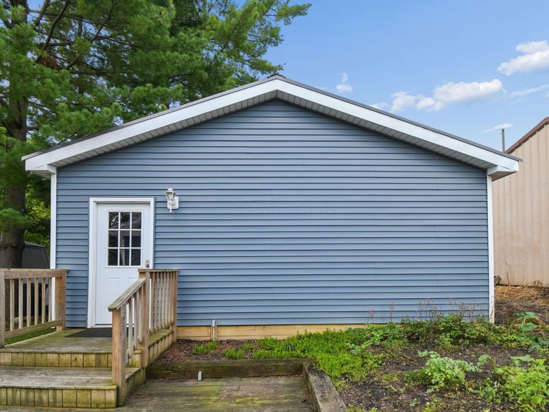 1121 W Washington Street , Baltimore, OH 43105 Photo 31