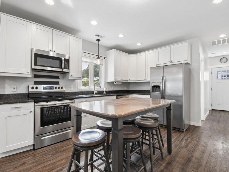 1121 W Washington Street , Baltimore, OH 43105 Photo 9
