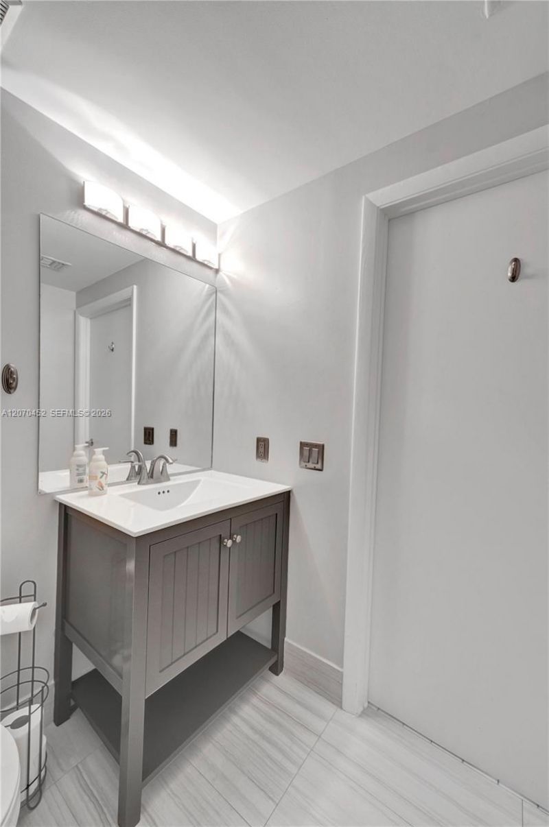 2475 Brickell Ave , Unit 804, Miami, FL 33129 Photo