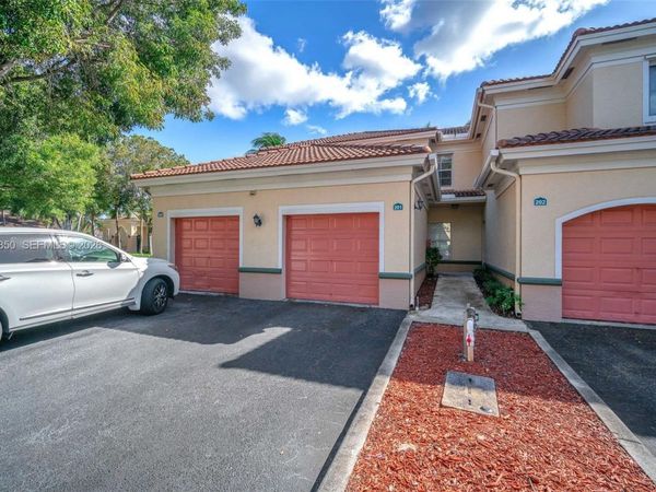 2532 Centergate Dr , Unit 201, Miramar, FL 33025