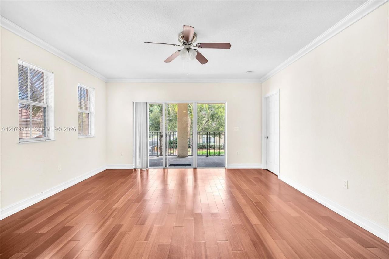 2532 Centergate Dr , Unit 201, Miramar, FL 33025 Photo