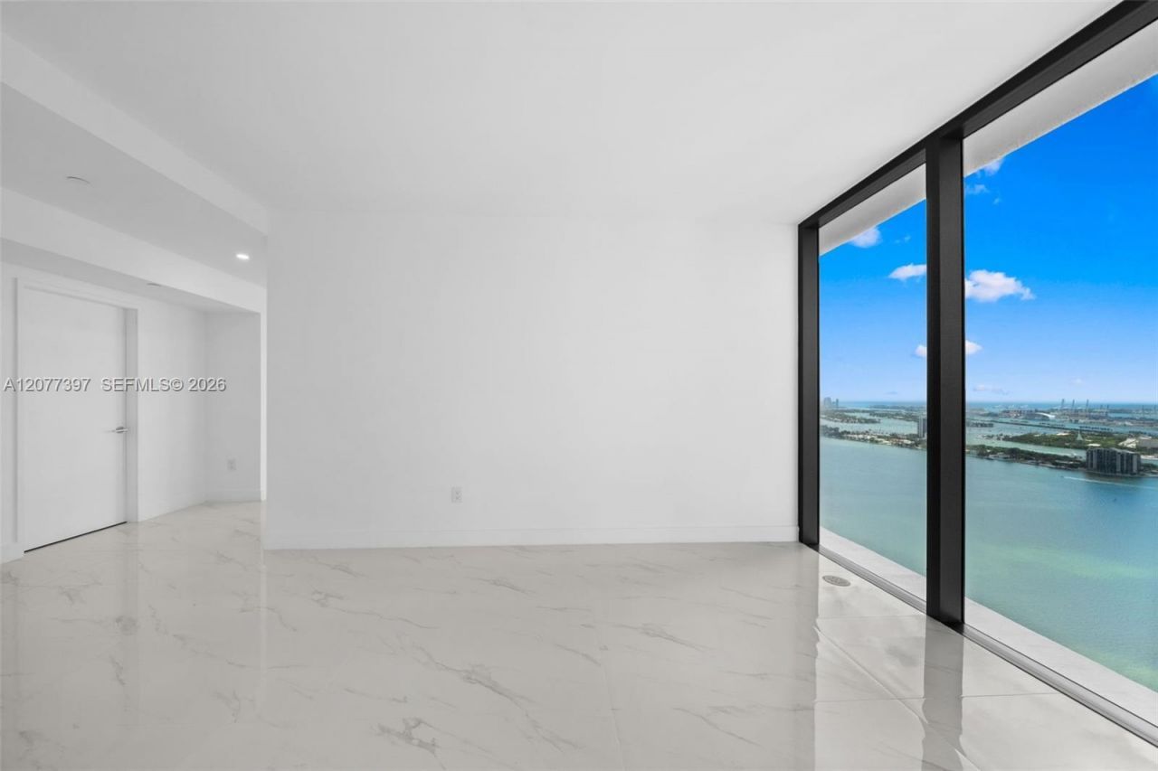 700 NE 24 , Unit 2607, Miami, FL 33137 Photo