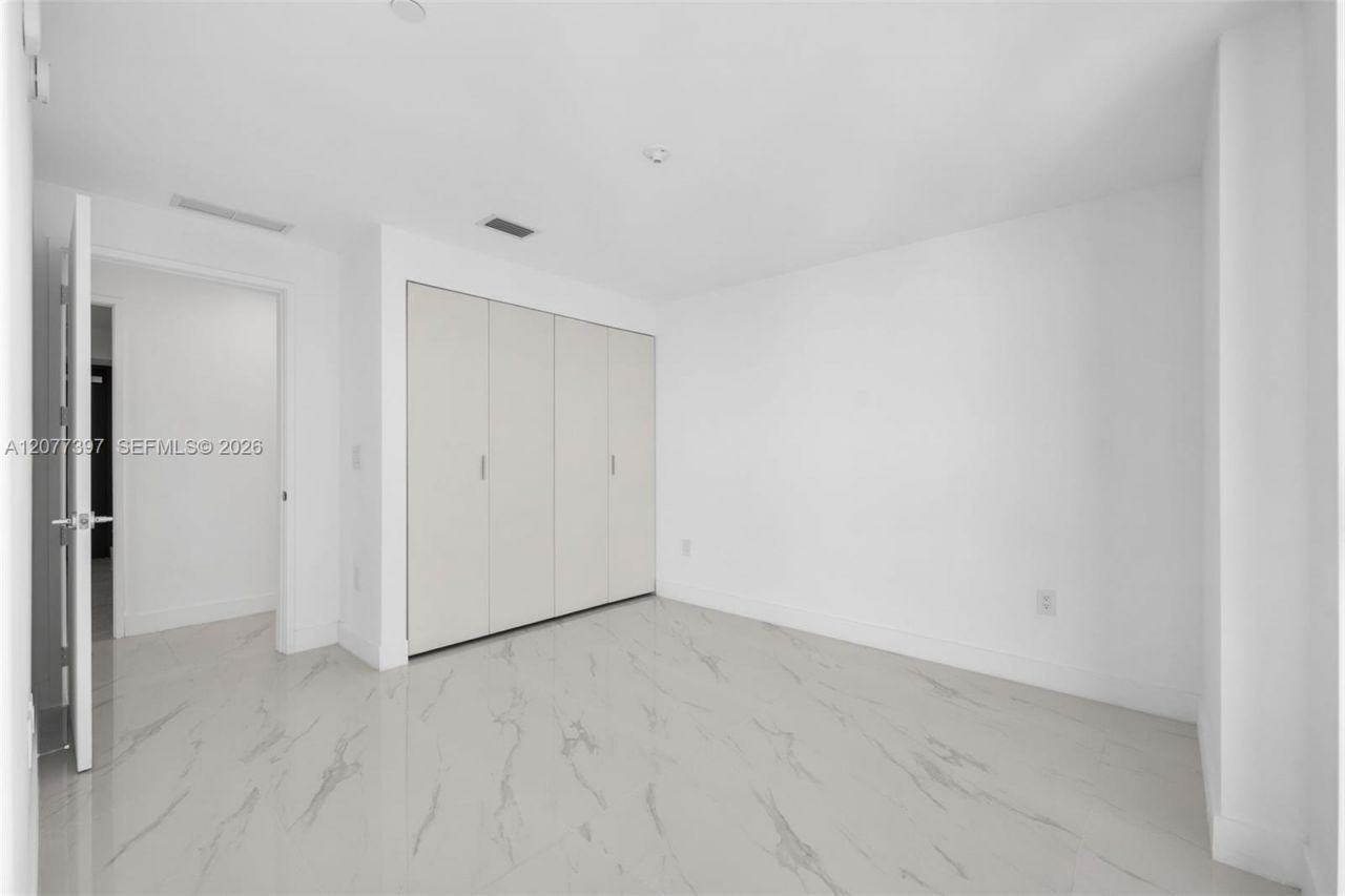 700 NE 24 , Unit 2607, Miami, FL 33137 Photo