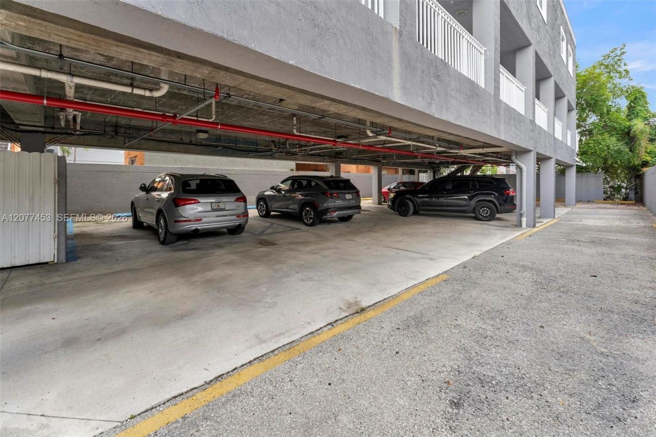 1421 SW 3rd St, Unit 208, Miami, FL 33135 Photo