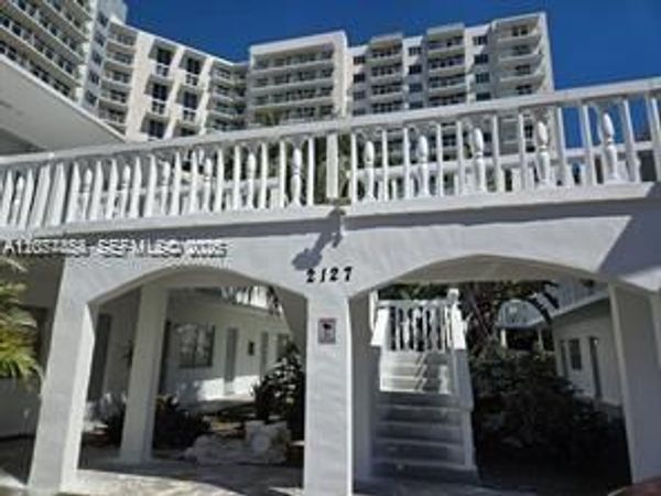 2127 Van Buren St , Unit 106, Hollywood, FL 33020