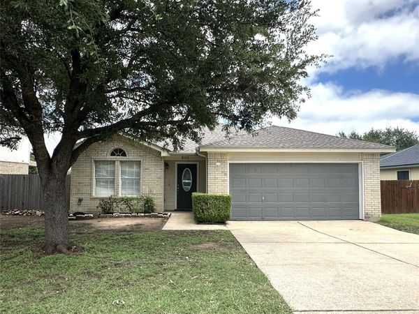 610 Riverway LN, Leander, TX 78641