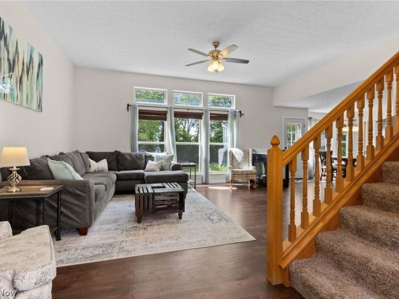 1097 Pebble Brook Drive, Columbus, OH 43240 Photo 5