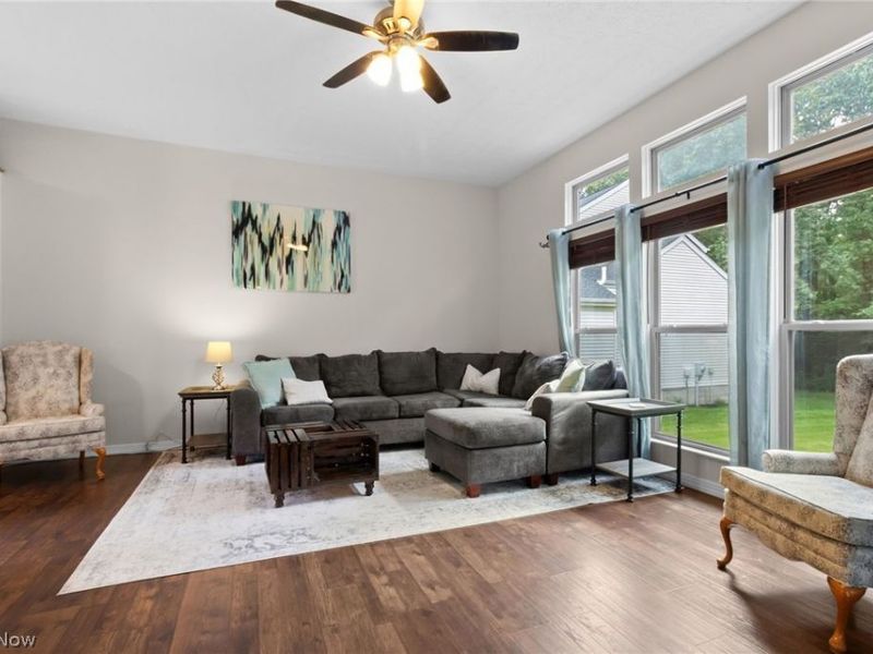 1097 Pebble Brook Drive, Columbus, OH 43240 Photo 6