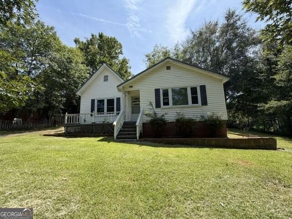 105 Glenn Street, Valley, AL 36854