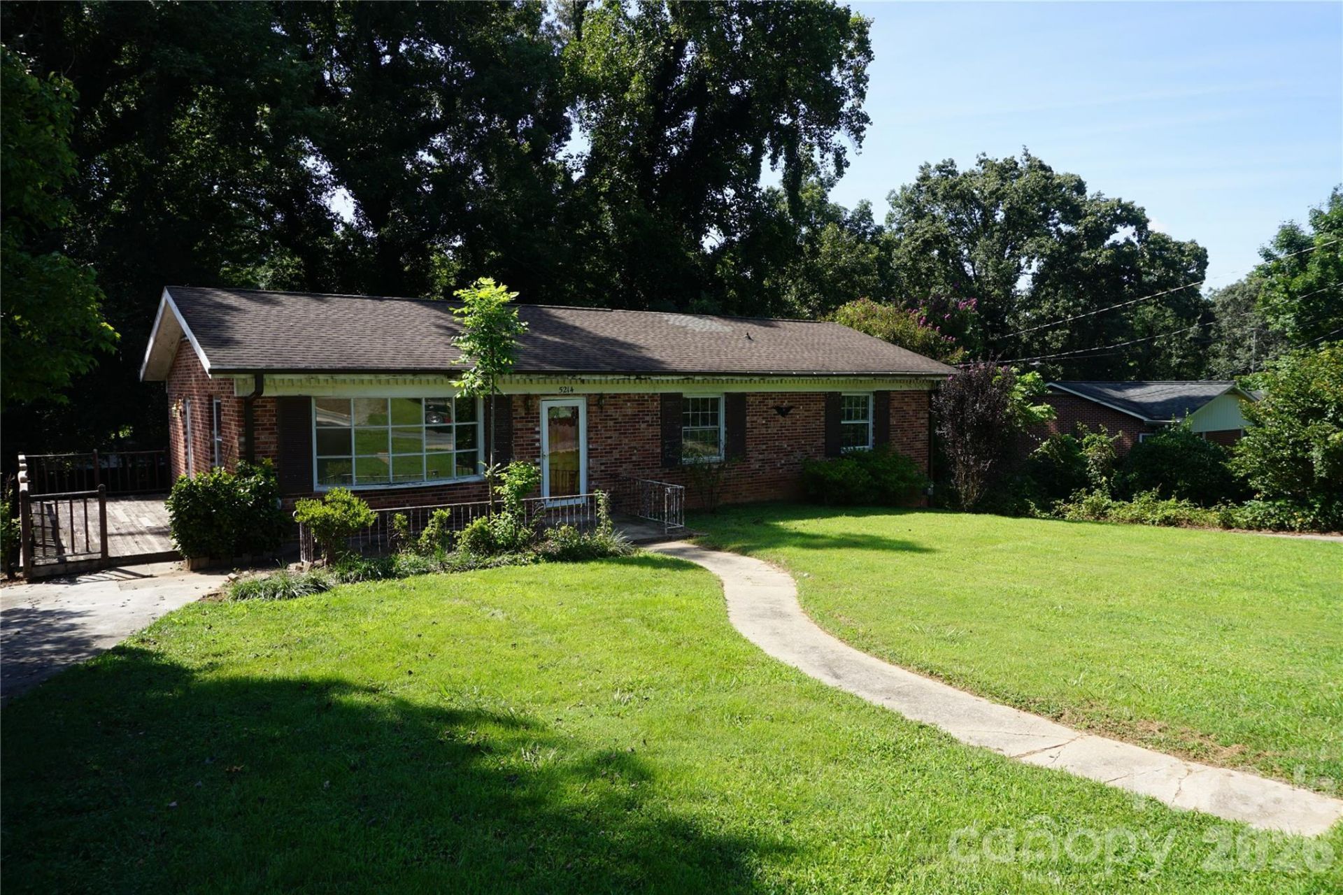 5214 Northview Drive, Hickory, NC 28601 Main Photo